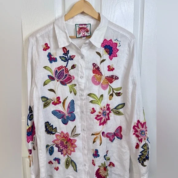 Johnny Was 100% Linen Embroidered Butterfly & Floral Button Down Shirt - Size M - Picture 2 of 6